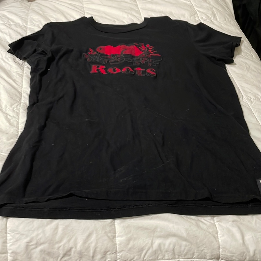 Roots tshirt